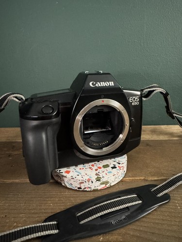 Canon eos 650 slr - eos, film