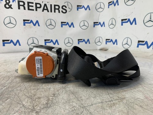 Mercedes class seatbelt - a,