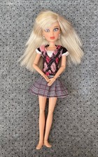 Liv Doll: Schools Out Sophie Jointed Articulated Collectors Doll. 2009