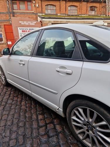 Volvo s40 rear passenger - volvo,