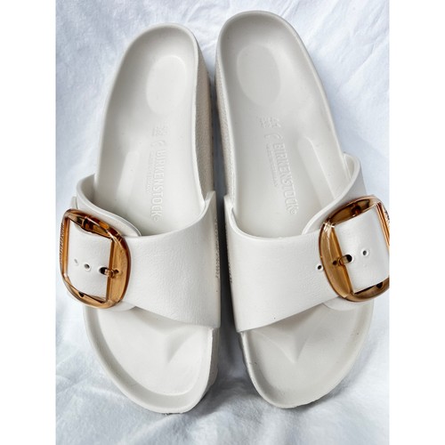 Madrid big buckle eggshell - big,