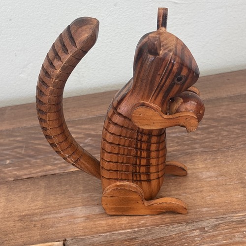 Wooden articulated squirrel - wooden,