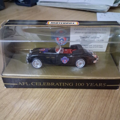 Matchbox 1960 jaguar - matchbox,