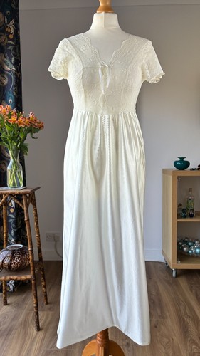 Ivory silky sheen nylon - sheen,