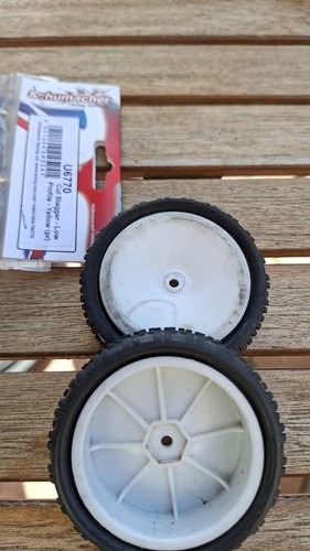 Schumacher cut stagger - cut, low