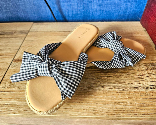 Women black white - women’s,