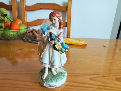 Maruri porcelain with pigeons - with,