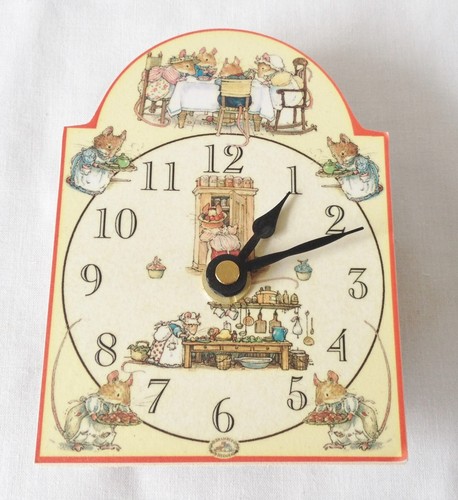 Brambly hedge clock maxim art - hedge,