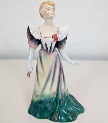 Vintage figurine lillie signed - vintage,