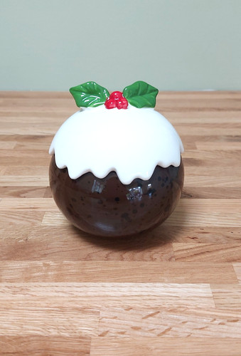 Christmas pudding ceramic - pudding,