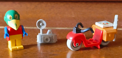 Lego fabuland parrot - lego,
