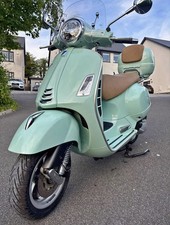 Vespa Piaggio GTS 300 HPE Scooter