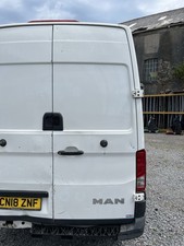 2018 MAN TGE DRIVERS OFFSIDE RIGHT REAR DOOR WHITE (DAMAGE SEE PICTURES)
