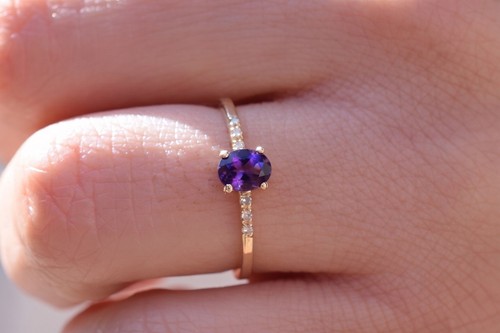 Natural oval purple - ct,