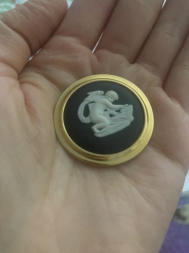 Vintage wedgwood brooch cherub - vintage,