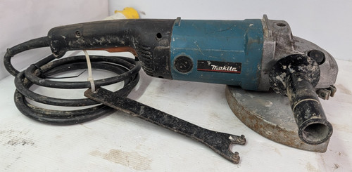 Makita 9069 230mm angle - makita,
