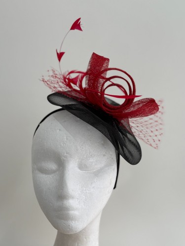 New black saucer fascinator
