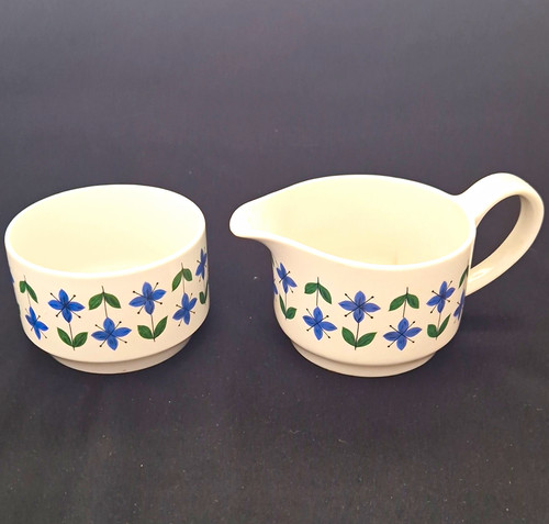 Vintage midwinter pottery - midwinter,