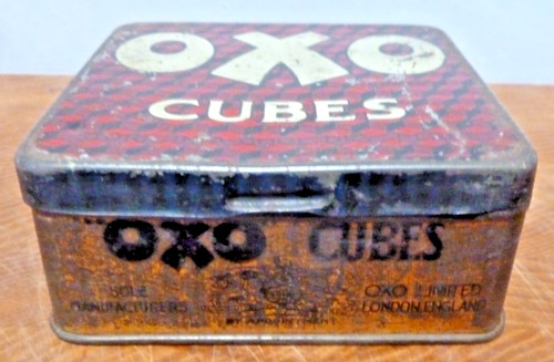 Vintage oxo tin - empty, held