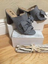 💥NEW Cushion Walk Blue /