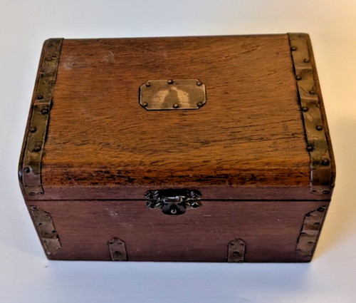 Vintage wooden tallent - tallent, bond