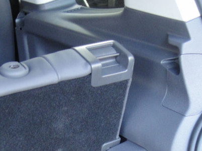 Touran 3rd row seat locking - row,