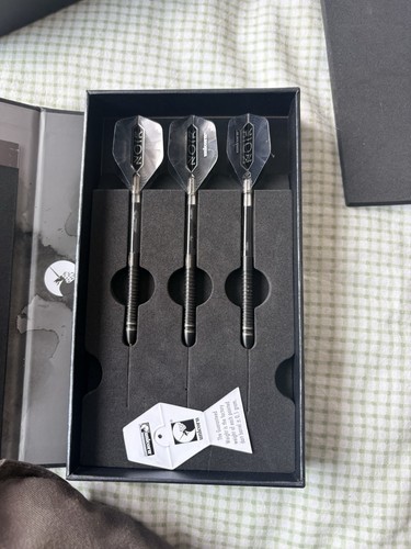 Gary anderson unicorn darts - anderson,