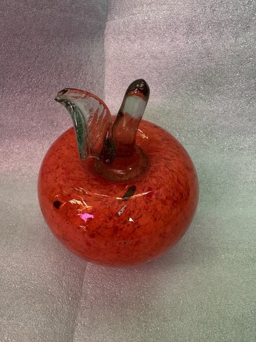 Stunning glass apple - stunning,