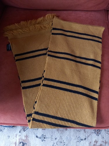 Harry potter hufflepuff scarf - potter,