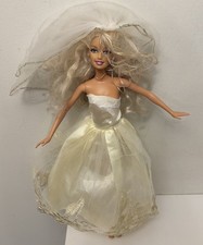 Vintage 2000 Wedding Barbie