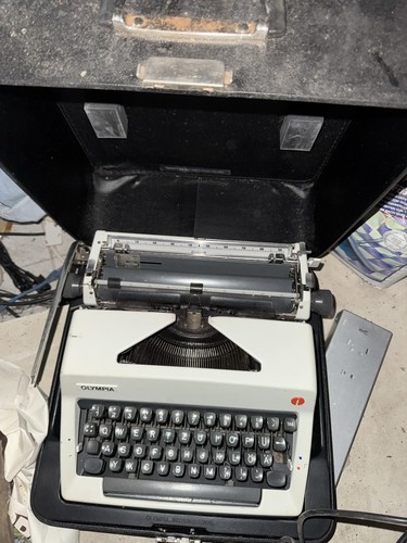 Olympia mechanical typewriter - mechanical,