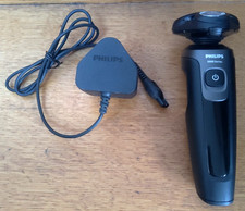 Philips 5000 Series Shaver Cordless S5467 & Charger
