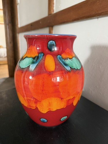 Large volcano poole pottery - large,