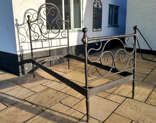 Heavy large black painted - heavy,