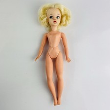 Sindy Doll Blonde Pedigree Vintage 1960s Made in Hong Kong Centre Part STUNNING