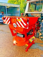 NEW tractor Salt Spreader 550L gritter SNOW PLOUGH , TRAILER, spinner