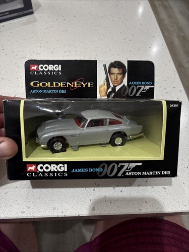 Corgi classics 1995 james bond - 1995,