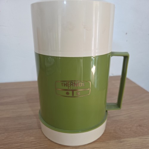 Vtg green cream - green,