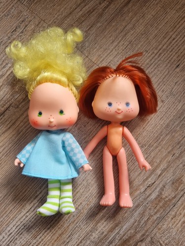 Strawberry shortcake doll - strawberry, x2