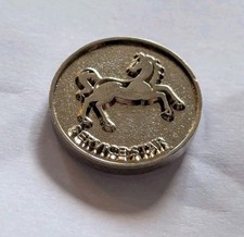 Lloyds Bank Services Star Pin Badge