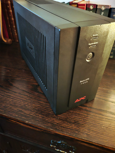 Apc back ups - ups, 1400