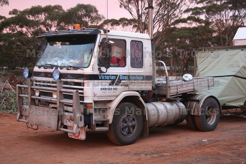 Truck photo volvo fl10 tractor - truck,