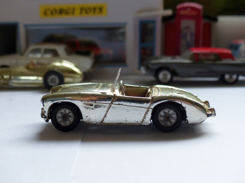Corgi toys 300 austin healey - corgi,