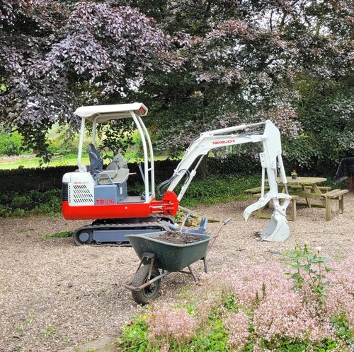 Takeuchi tb016 2013 mini