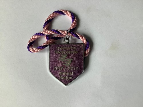 Horse racing members enamel - members,