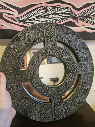 Large heavy celtic - heavy, wall