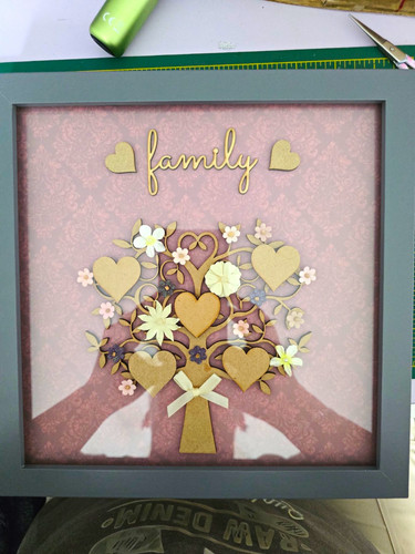 Family tree hearts deep - 3d,