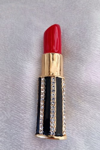 Red lipstick brooch - brooch, tone