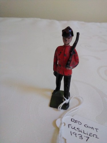 1937 red coat fusilier cold - red,