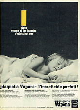 Advertising 1122 1967 Vapona Badge Live Like Insects